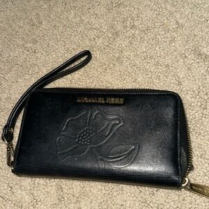 Michael Kors wristlet